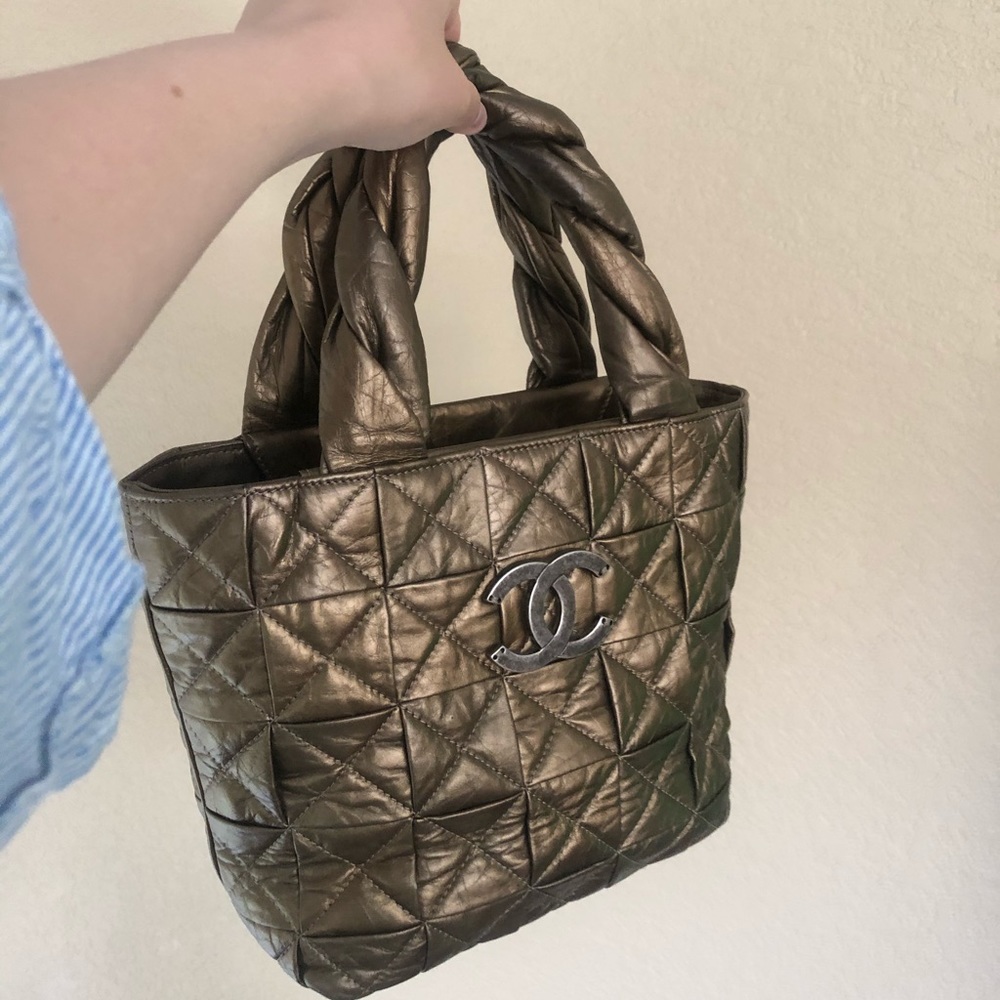 Chanel bronze handbag gold